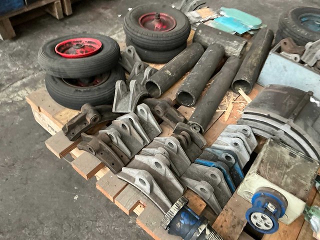 Partij diverse onderdelen - afbeelding 24 van  25