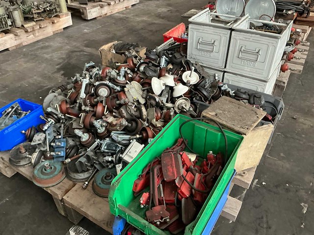 Partij diverse onderdelen - afbeelding 5 van  22