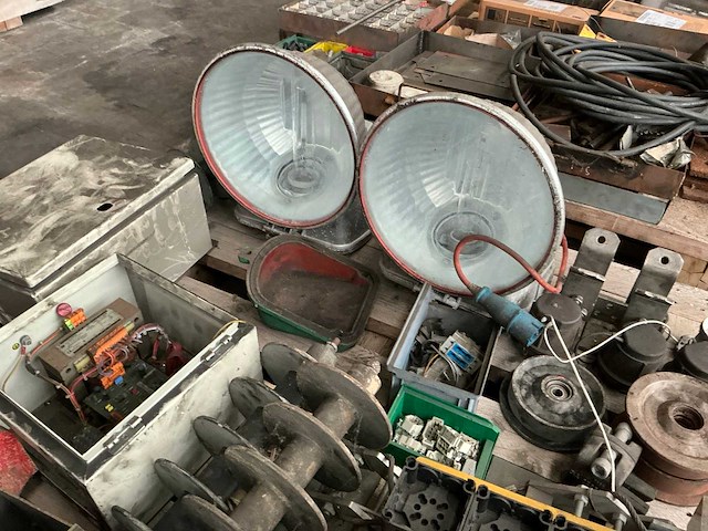 Partij diverse onderdelen - afbeelding 9 van  22