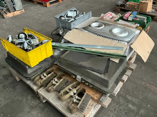 Partij diverse onderdelen - afbeelding 19 van  22