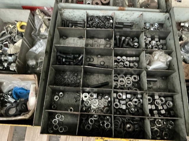 Partij diverse onderdelen - afbeelding 13 van  30