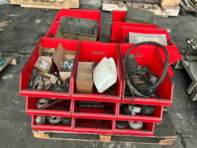 Partij diverse onderdelen - afbeelding 17 van  30