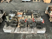 Partij diverse onderdelen - afbeelding 29 van  30