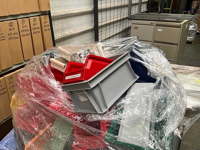 Partij diverse opbergbakken en dossierbakken - afbeelding 7 van  10