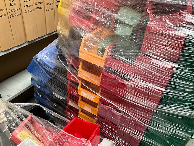 Partij diverse opbergbakken en dossierbakken - afbeelding 8 van  10
