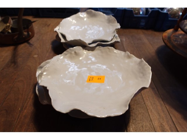 Partij diverse opdienschalen - afbeelding 2 van  2