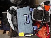 Partij diverse paarden toebehoren - afbeelding 1 van  2