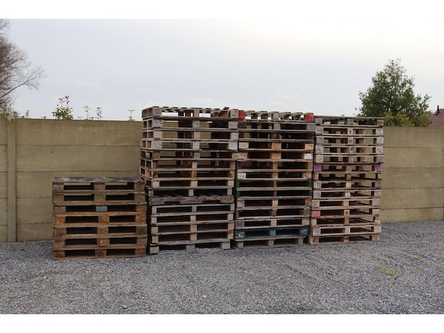 Partij diverse palletten 50stuks (marge) - afbeelding 1 van  1