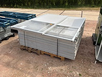 Partij diverse panelen met staanders - afbeelding 2 van  3