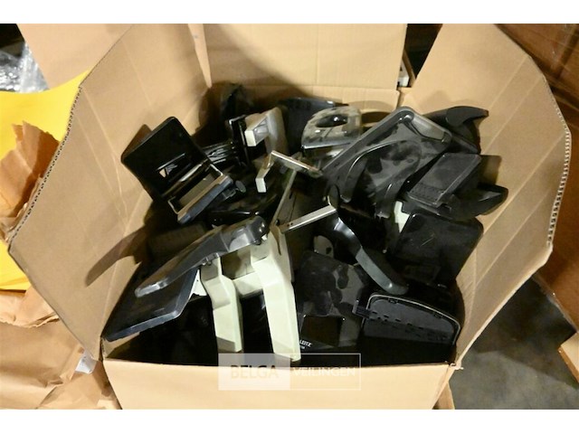 Partij diverse perforators - afbeelding 1 van  4