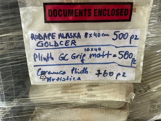 Partij diverse plinten & lampen (6x pallet) - afbeelding 11 van  14