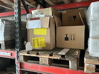 Partij diverse plinten & lampen (6x pallet) - afbeelding 12 van  14