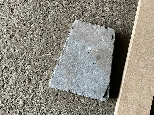 Partij diverse plinten & tegels (6x pallet) - afbeelding 5 van  12