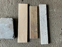 Partij diverse plinten & tegels (6x pallet) - afbeelding 6 van  12