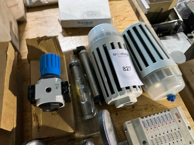 Partij diverse pneumatische onderdelen - afbeelding 3 van  7