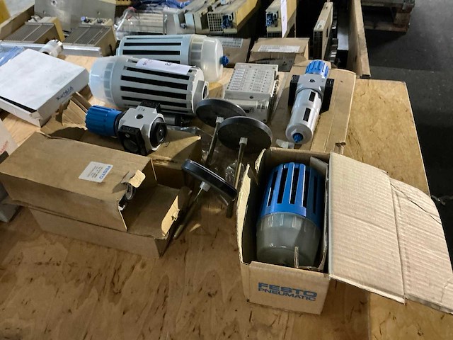 Partij diverse pneumatische onderdelen - afbeelding 7 van  7