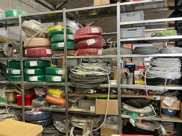 Partij diverse preflex en installatiekabels - afbeelding 1 van  25