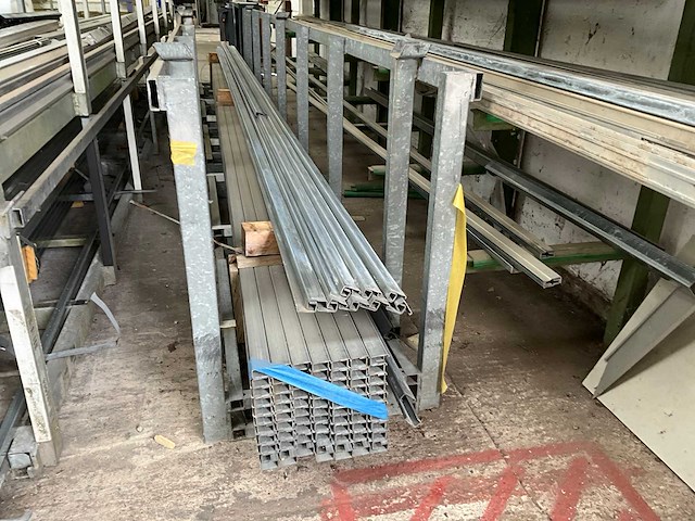 Partij diverse profielen - afbeelding 5 van  9