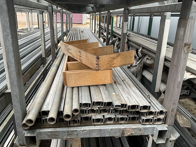 Partij diverse profielen - afbeelding 14 van  14