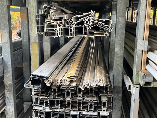 Partij diverse profielen - afbeelding 14 van  29