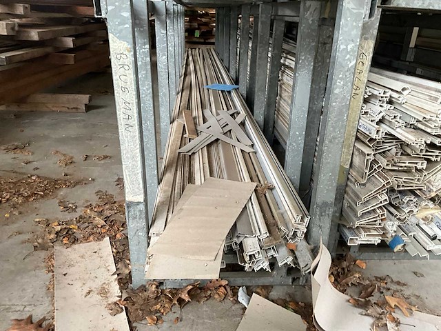 Partij diverse profielen - afbeelding 23 van  29