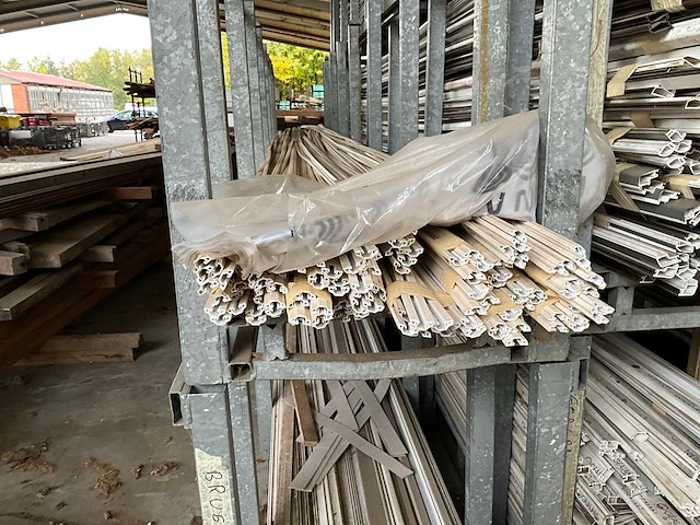 Partij diverse profielen - afbeelding 24 van  29