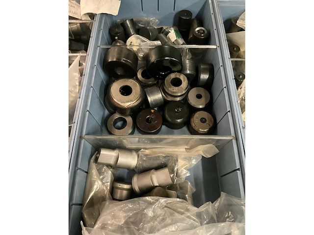 Partij diverse punching units, doppen - afbeelding 11 van  11