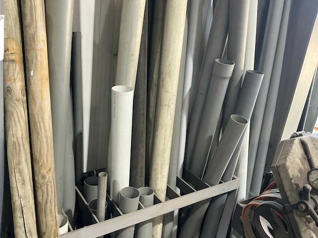 Partij diverse pvc buizen - afbeelding 2 van  3