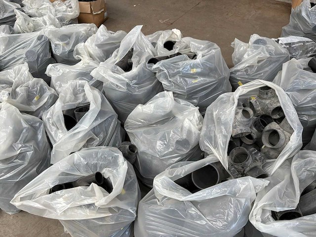 Partij diverse pvc hulpstukken - afbeelding 10 van  13