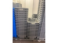 Partij diverse pvc stapelbakken (26x) - afbeelding 4 van  4