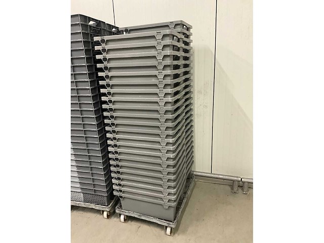 Partij diverse pvc stapelbakken (46x) - afbeelding 4 van  4