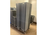 Partij diverse pvc stapelbakken (50x) - afbeelding 3 van  3