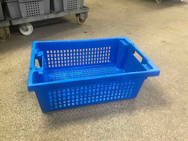 Partij diverse pvc stapelbakken (70x) - afbeelding 4 van  6