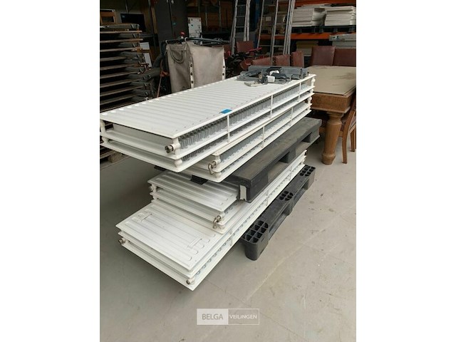 Partij diverse radiatoren - afbeelding 2 van  4