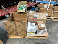 Partij diverse sanitair benodigdheden - afbeelding 1 van  7