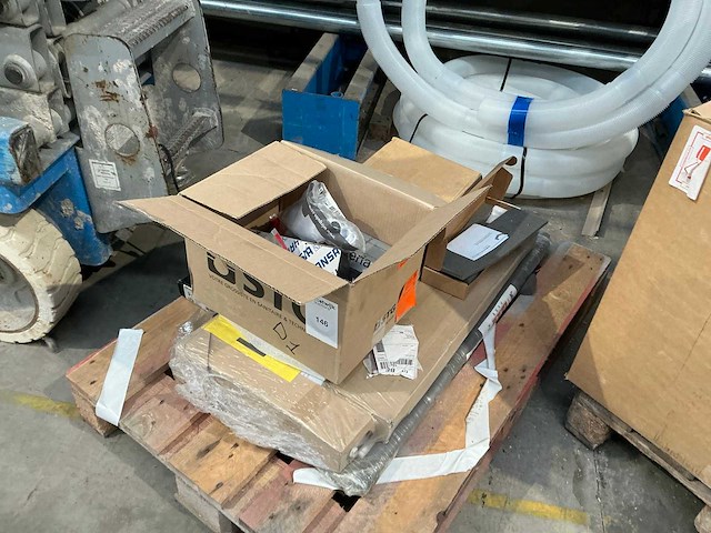 Partij diverse sanitaire benodigdheden - afbeelding 3 van  3