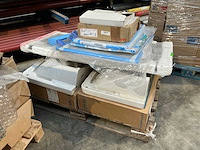 Partij diverse sanitaire benodigdheden - afbeelding 2 van  4