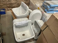 Partij diverse sanitaire benodigdheden - afbeelding 1 van  6