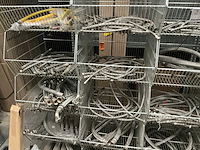 Partij diverse sanitaire flexibele slangen - afbeelding 5 van  6