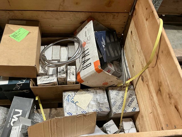 Partij diverse sanitairkranen - afbeelding 2 van  5