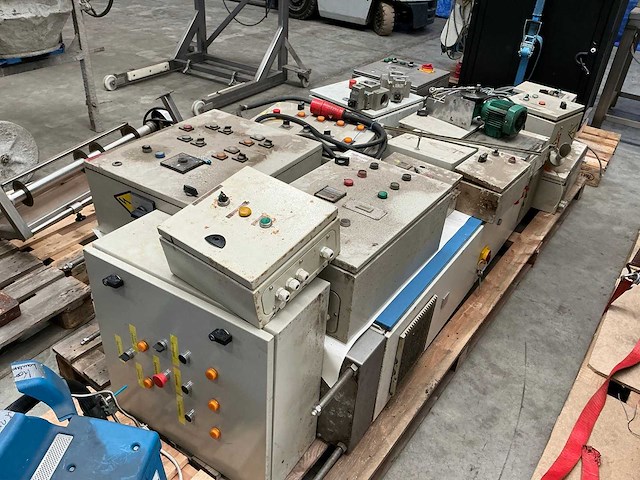 Partij diverse schakelkasten - afbeelding 1 van  11