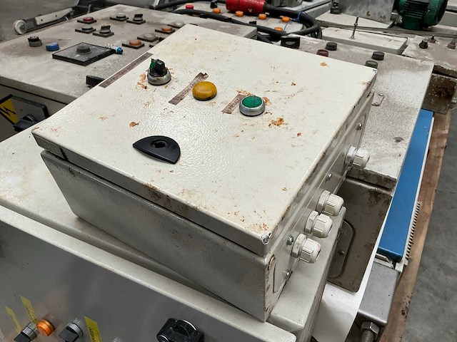 Partij diverse schakelkasten - afbeelding 4 van  11