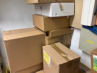 Partij diverse schoonmaakmiddelen en materialen schoonmaakmiddel - afbeelding 10 van  19