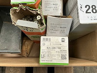 Partij diverse schroeven en isolatiepluggen - afbeelding 2 van  8