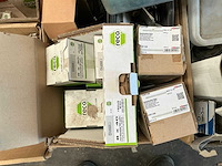 Partij diverse schroeven en pluggen - afbeelding 3 van  17