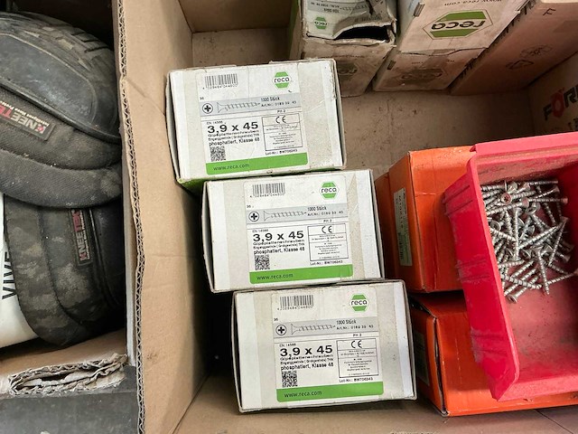 Partij diverse schroeven en pluggen - afbeelding 11 van  17