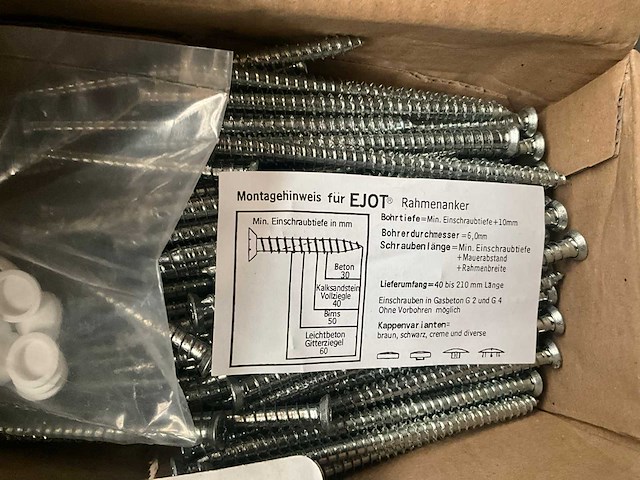 Partij diverse schroeven inoutic en spax (12775 stuks) - (kp1010) - afbeelding 3 van  9