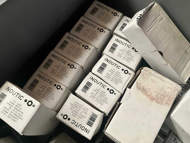 Partij diverse schroeven inoutic en spax (12775 stuks) - (kp1010) - afbeelding 5 van  9