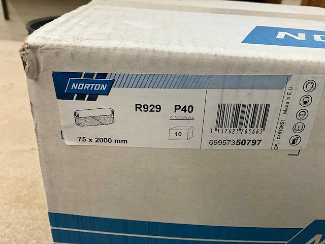 Partij diverse schuurbanden - afbeelding 2 van  5