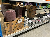 Partij diverse schuurschijven en toebehoren - afbeelding 1 van  16